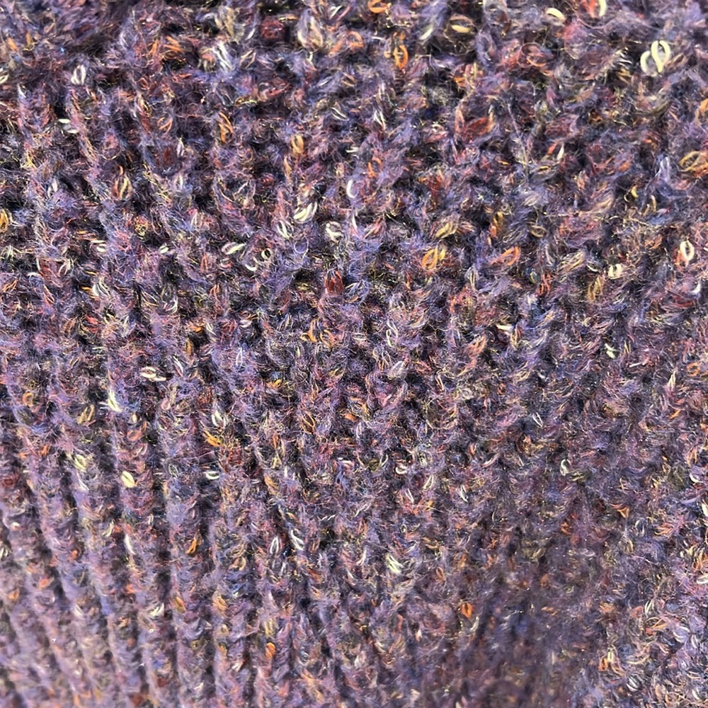 Sweater - Picture 2 of 5